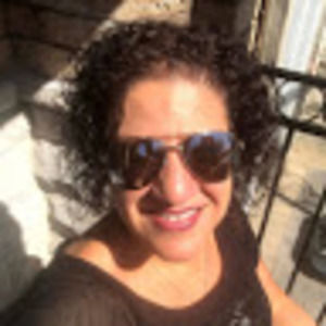 Meet your Posher, Andrea